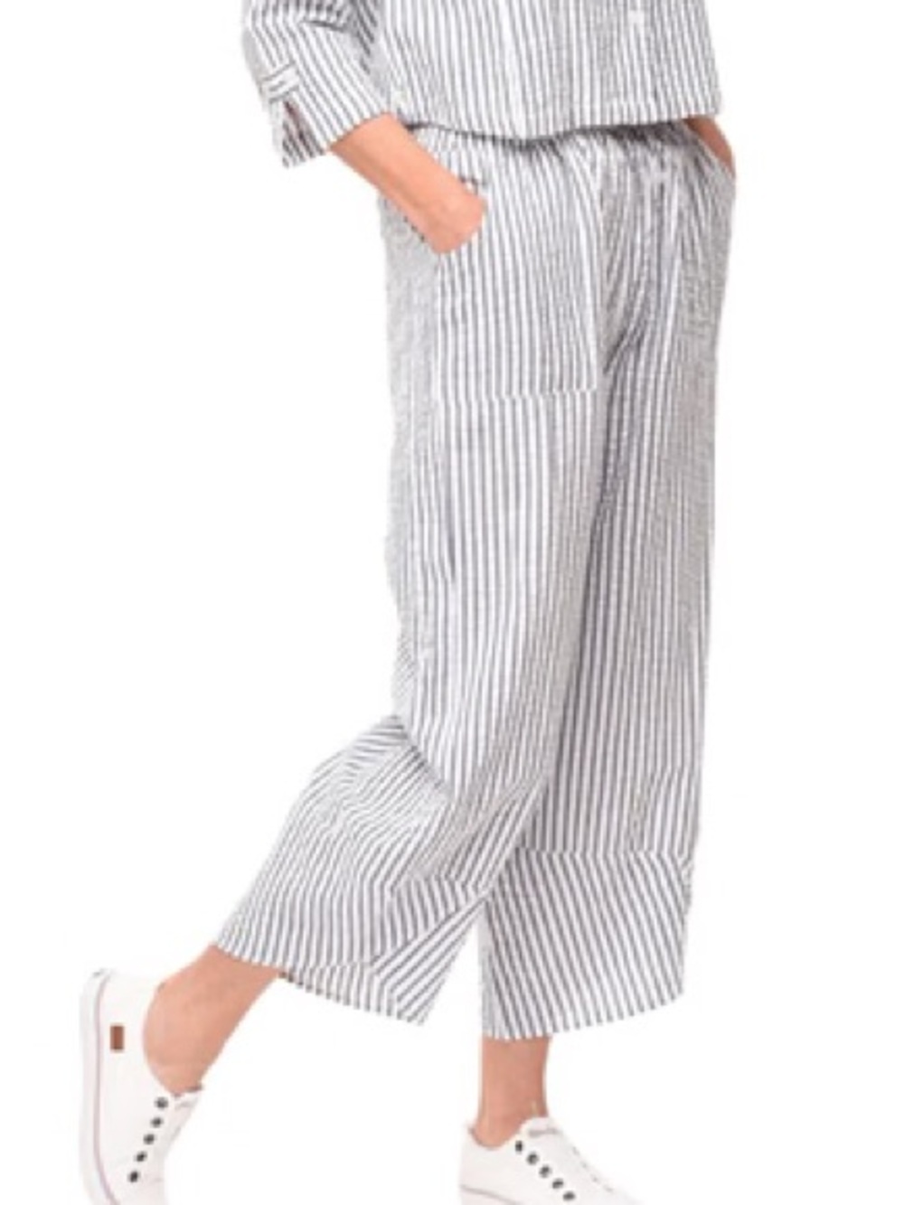 BELLE VERE Striped Casual Wide Leg Crop Pants In Blue/White Striped Small
